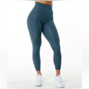 Alphalete Alphalux Wonder Leggings - Blue